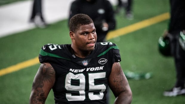 Jets DT Quinnen Williams on the sideline